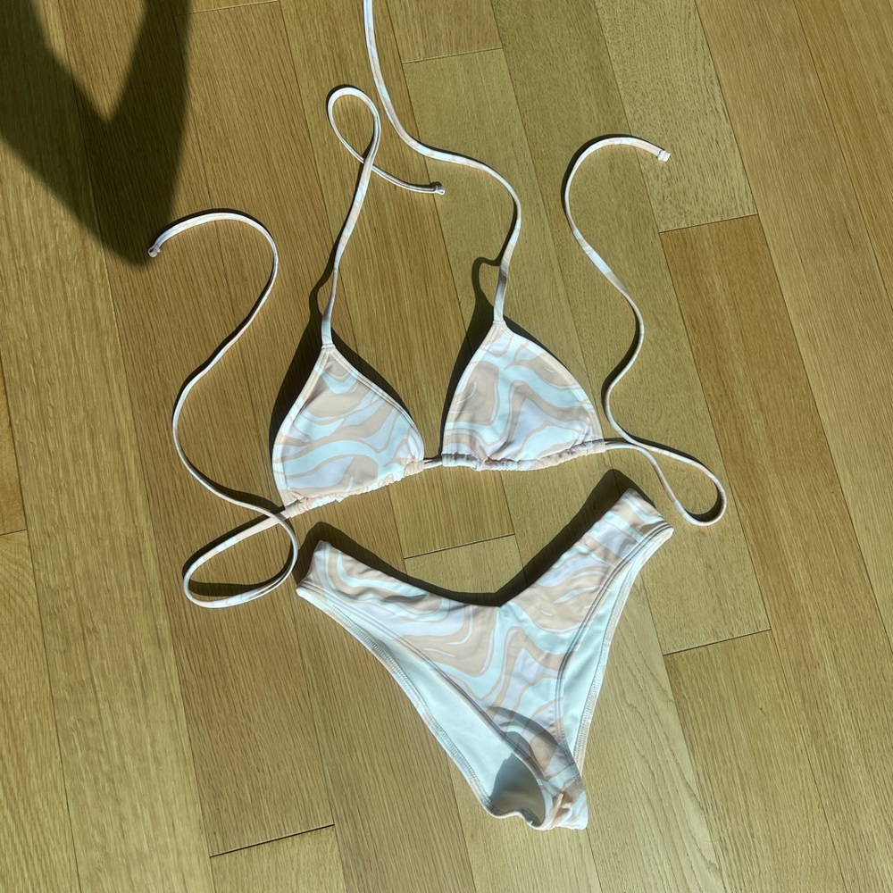 Abercrombie & Fitch Swirl Bikini - White and Tan